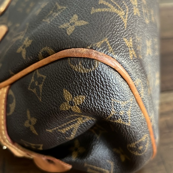 Authentic Louis Vuitton Monogram Montorgueil PM Shoulder Tote Bag - Picture 13 of 16